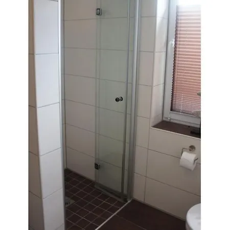 On The Lindenallee Lejlighed *